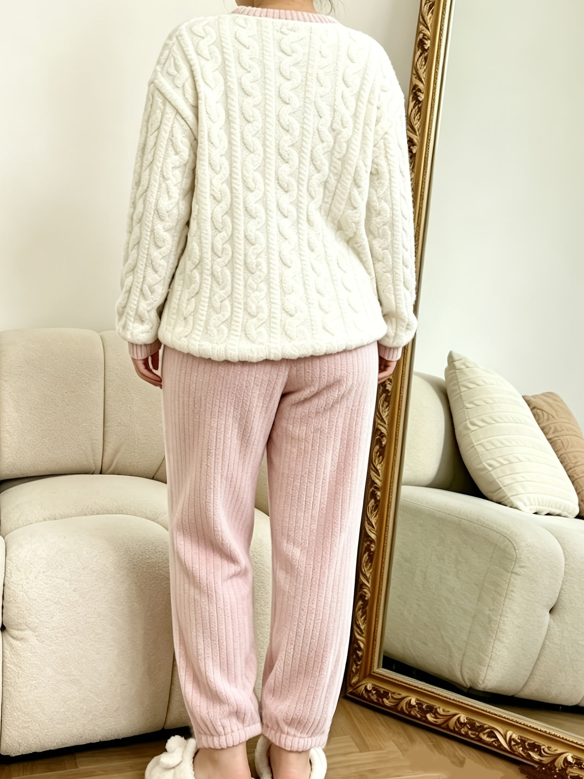 Pyjama grande taille, chaleur d'hiver, esprit décontracté, vu de dos