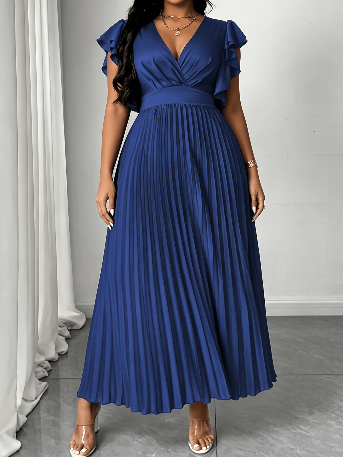 Robe de cérémonie grande taille — Satin plissé et dos noué