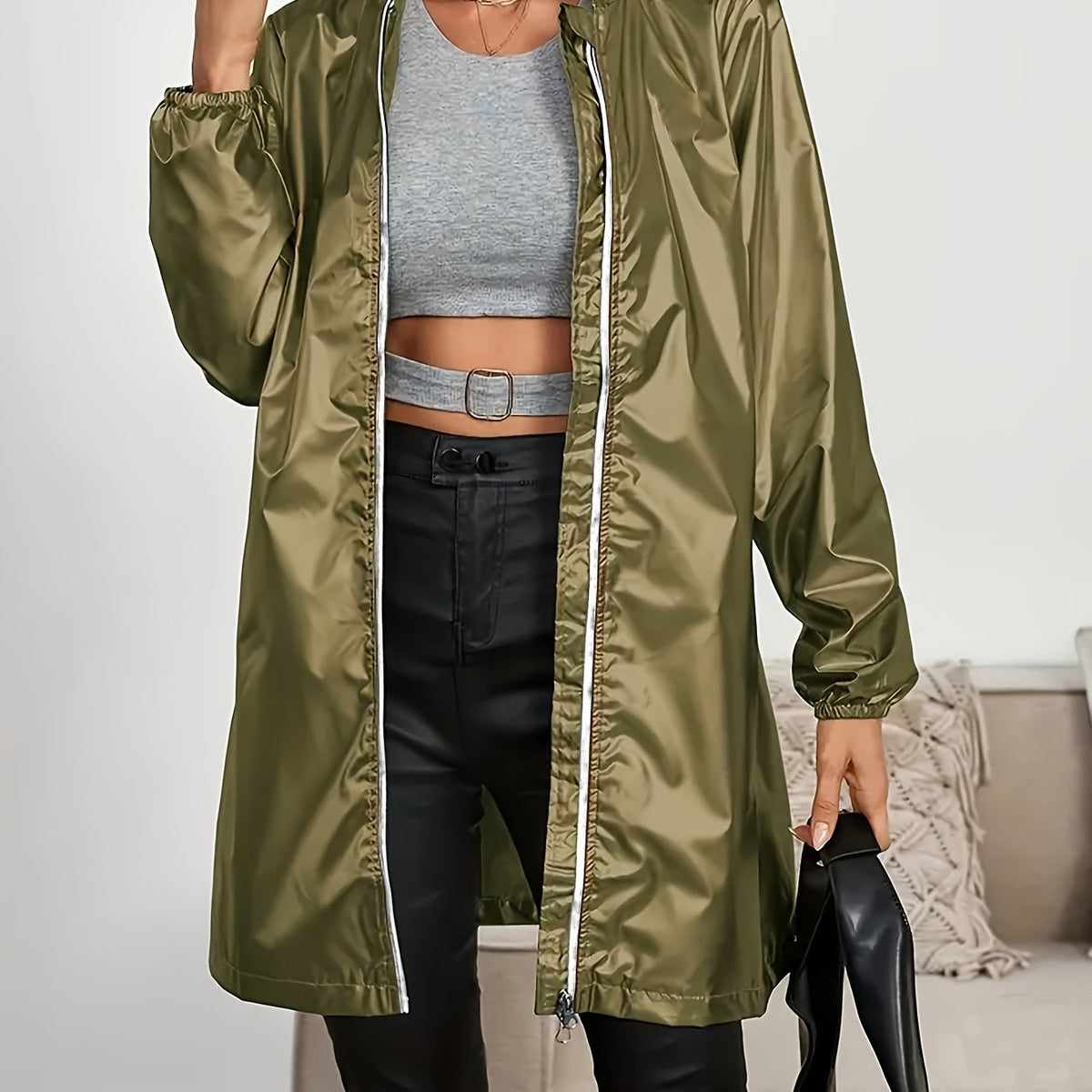 Veste grande taille, fermeture zippée, capuche — matière : polyester Image