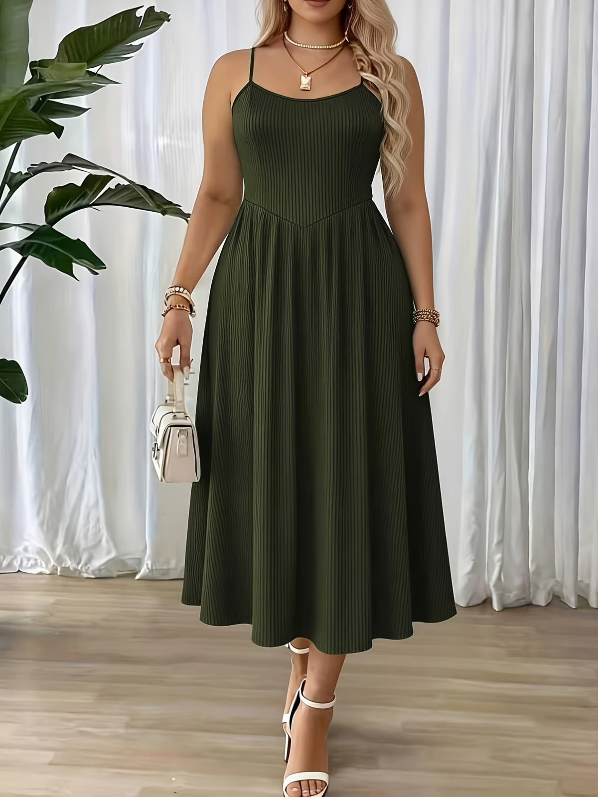 Robe longue grande taille — Maille côtelée à buste pointu
