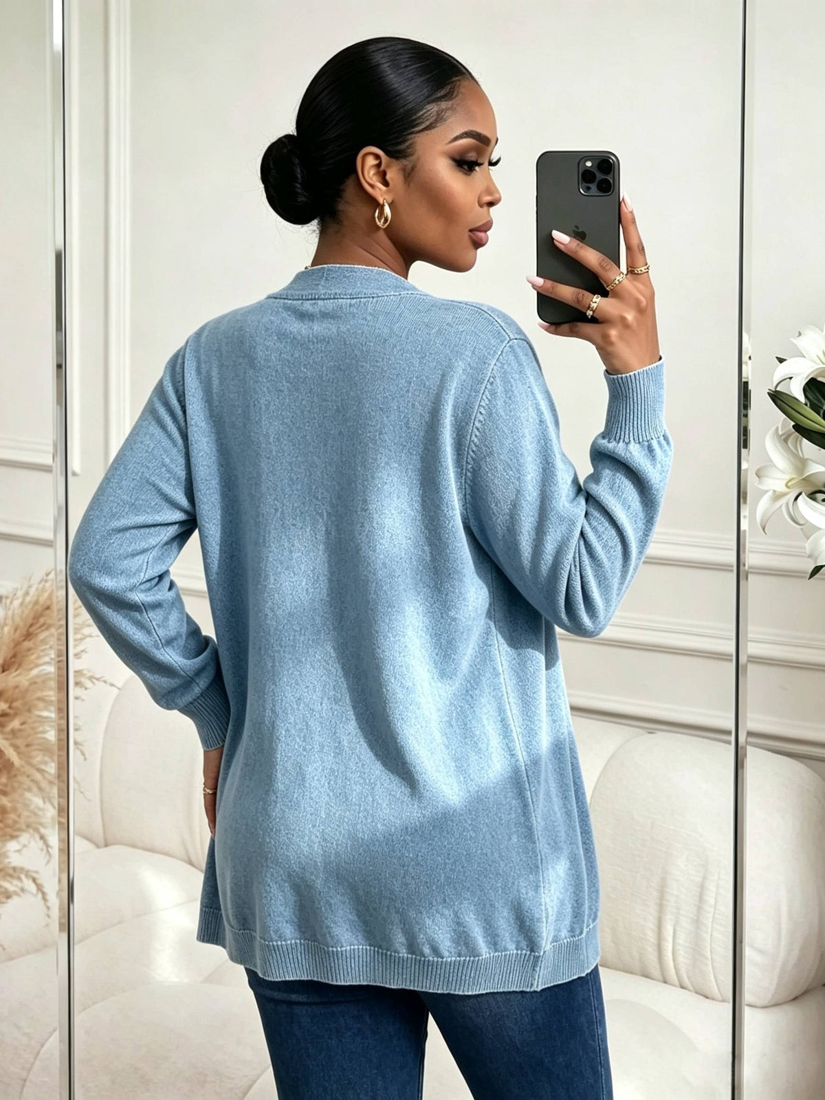 Pull grande taille, coupe ample, col V, vu de dos