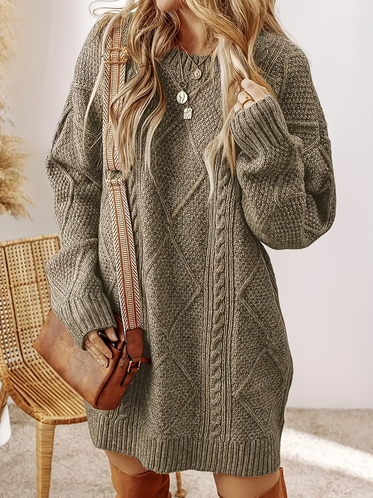 Pull grande taille, coupe oversize, col rond, manches longues