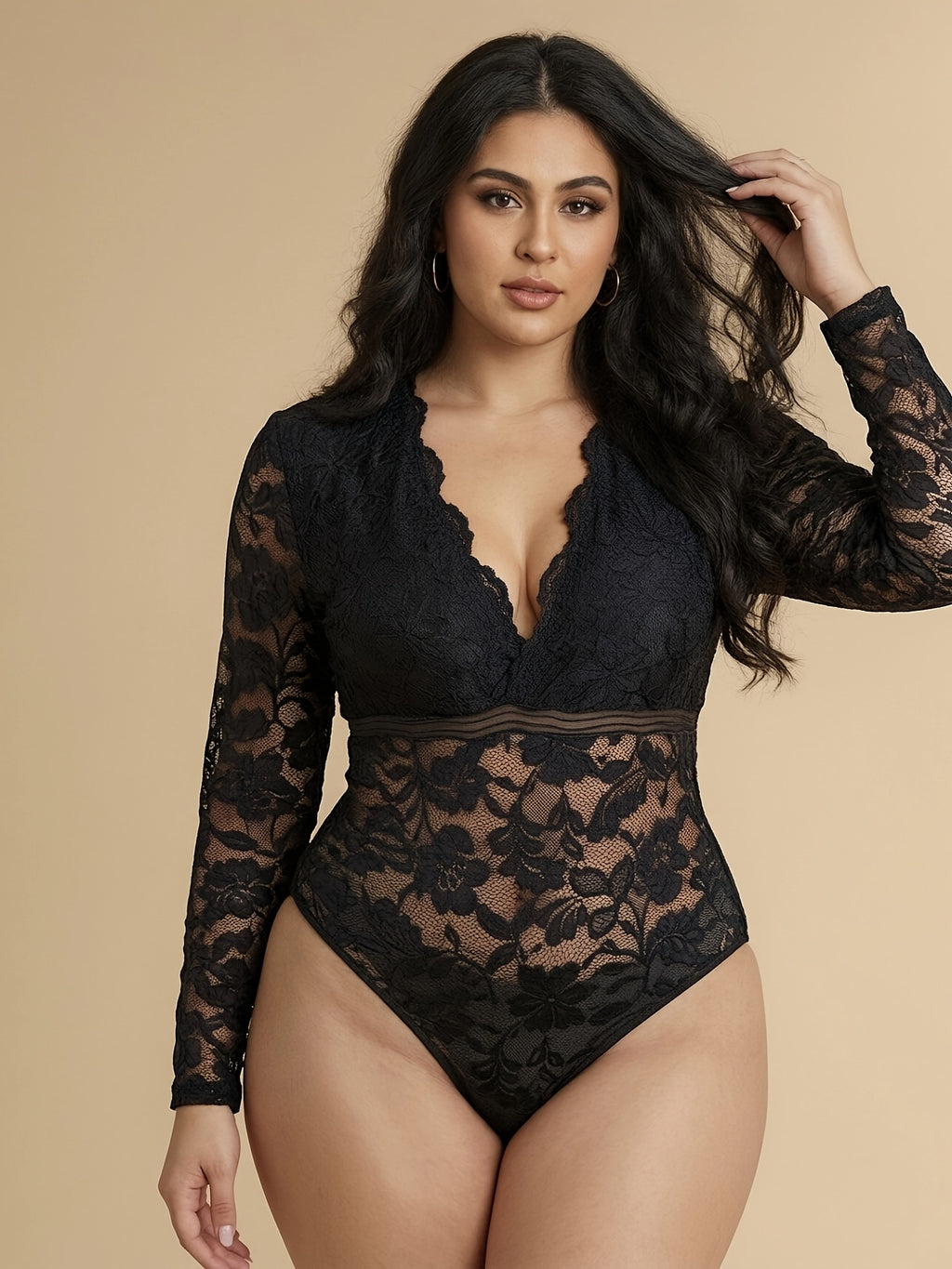 Body gainant grande taille en dentelle, dentelle contrastée, effet ajouré, détail du tissu