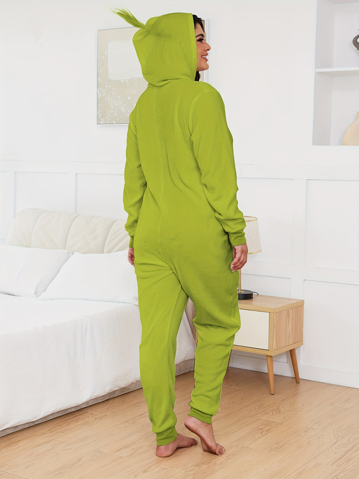 Combinaison grande taille, coupe oversize, capuche, chaleur d'hiver, gros plan