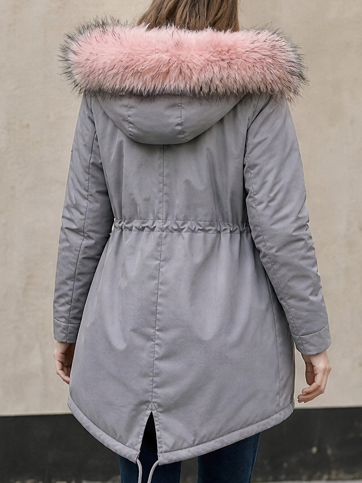 Manteau grande taille, cordon de serrage, capuche, chaleur d'hiver, mise en situation