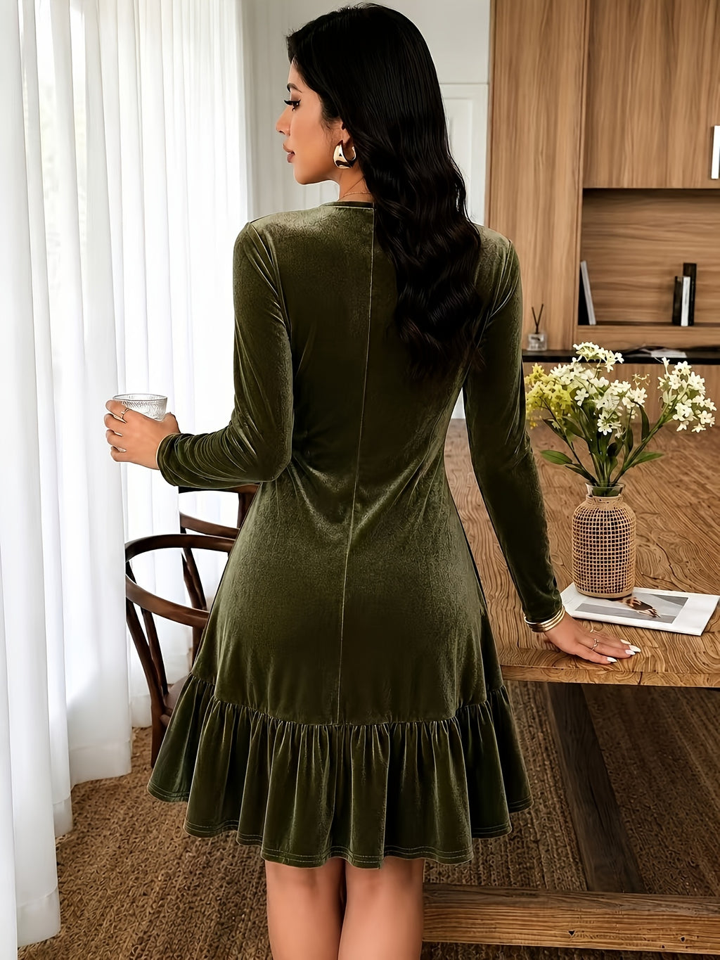 Robe grande taille en velours, coupe ample, volants, toucher profond