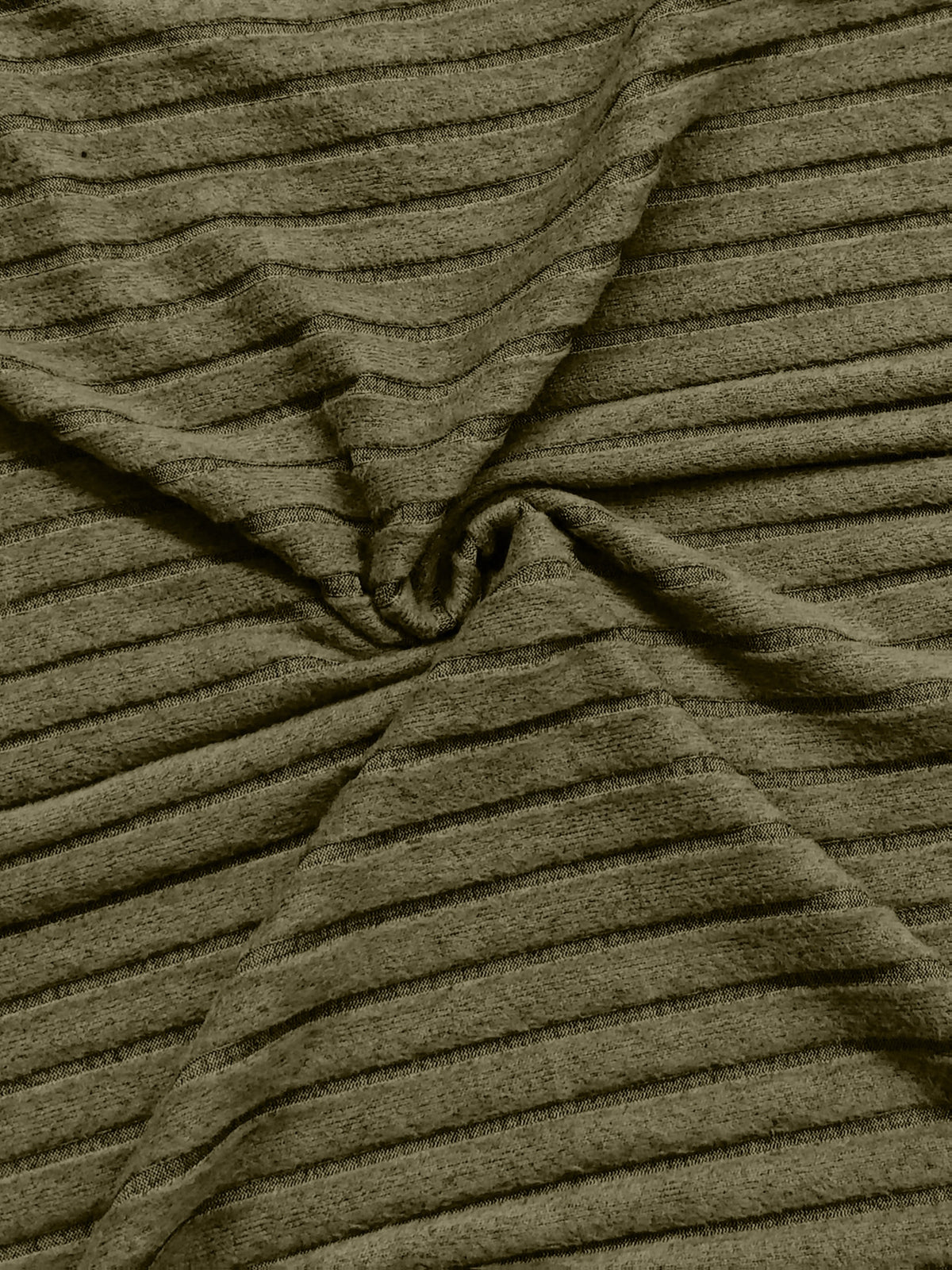 Robe grande taille, coupe longue, porté de face