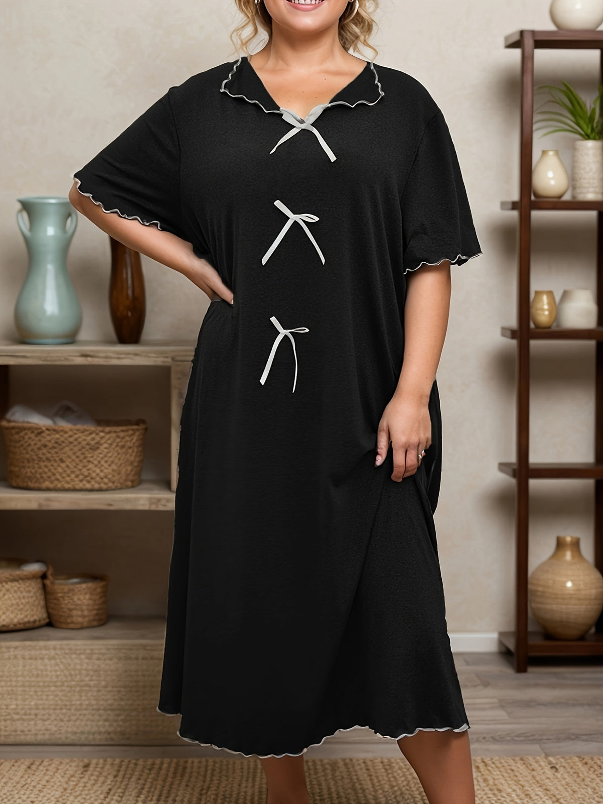 Chemise de nuit grande taille — Liseré ivoire et trois nœuds
