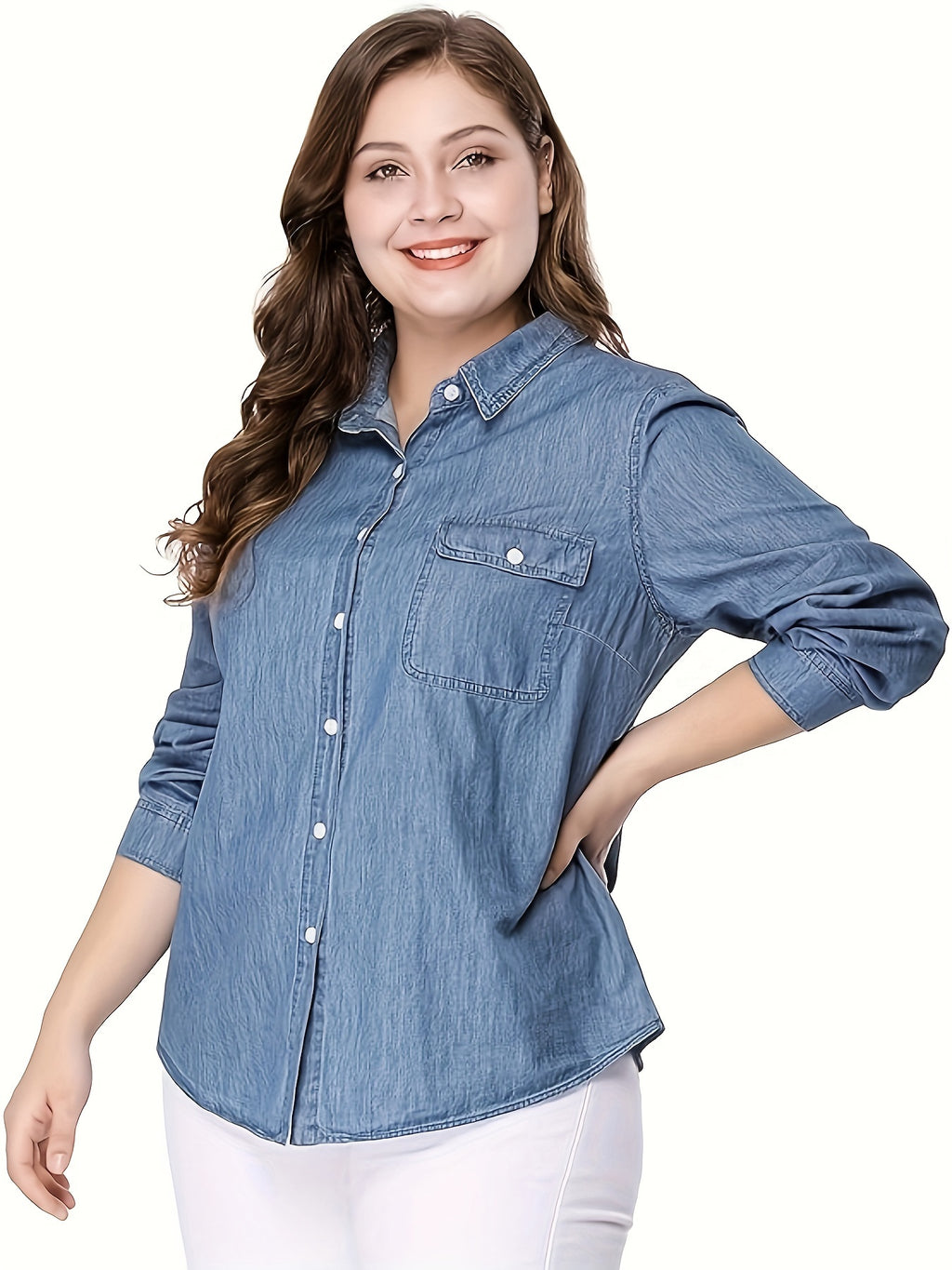 Chemise grande taille, col à revers, poches plaquées, manches longues, visuel produit