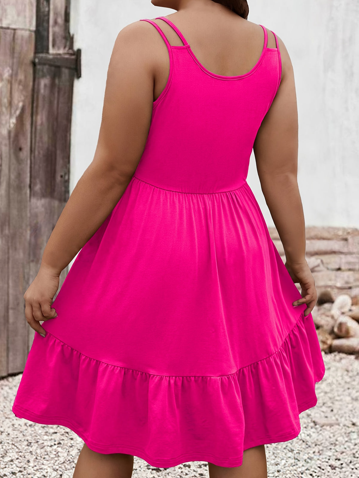 Robe courte grande taille — Double bretelle et jersey froncé