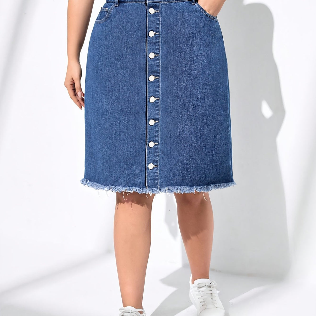 Jupe grande taille, coupe oversize, longueur genou, tenue franche — matière : denim