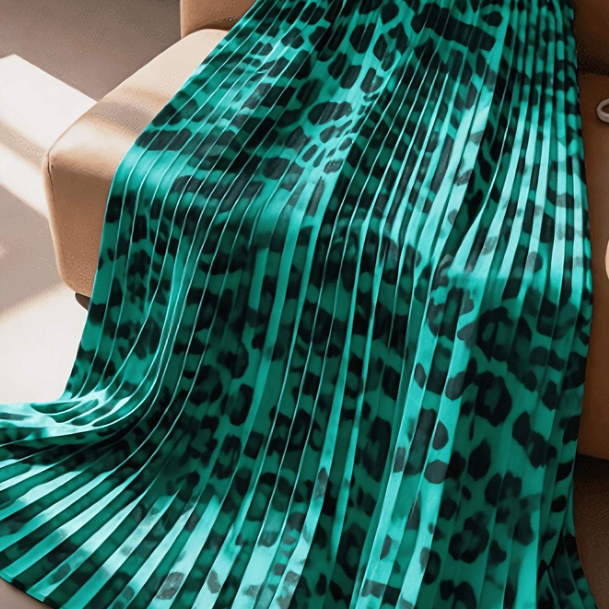 Jupe grande taille à imprimé léopard, plissés — matière : polyester
