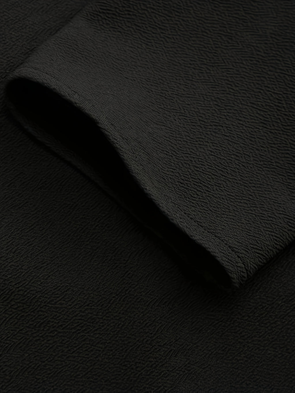 Manteau grande taille, fermeture zippée, manches longues, tissu opaque