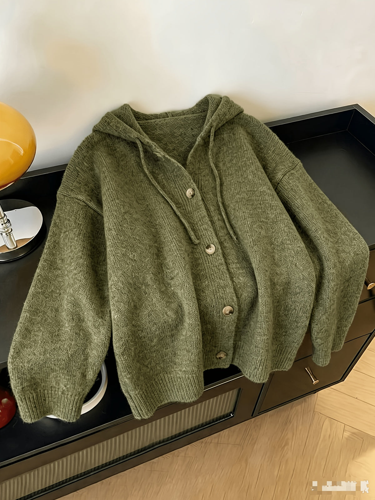 Cardigan grande taille, coupe ample, manches longues, chaleur d'hiver, détail du col
