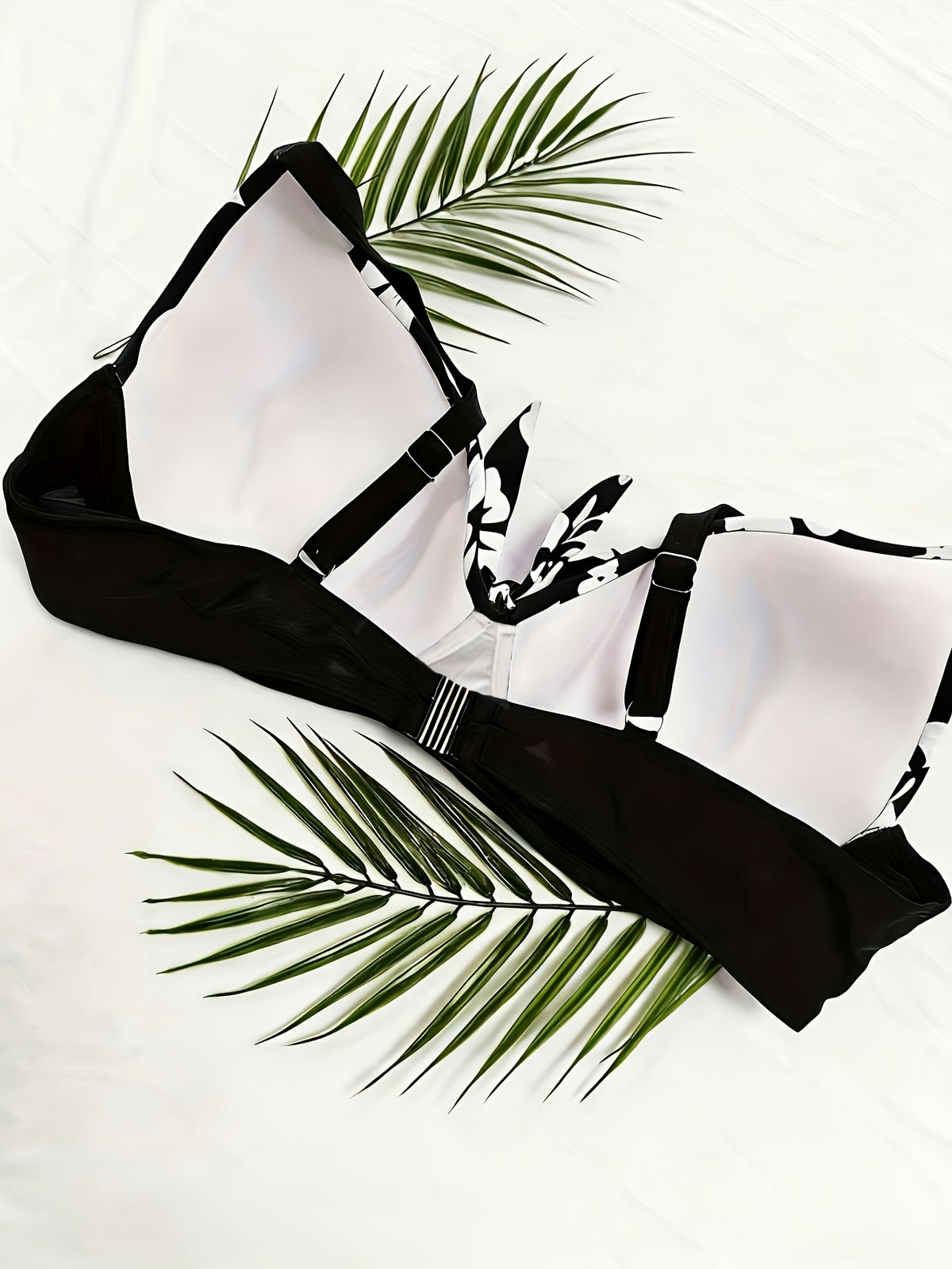 Haut de maillot de bain grande taille — Fleurs et nœud devant
