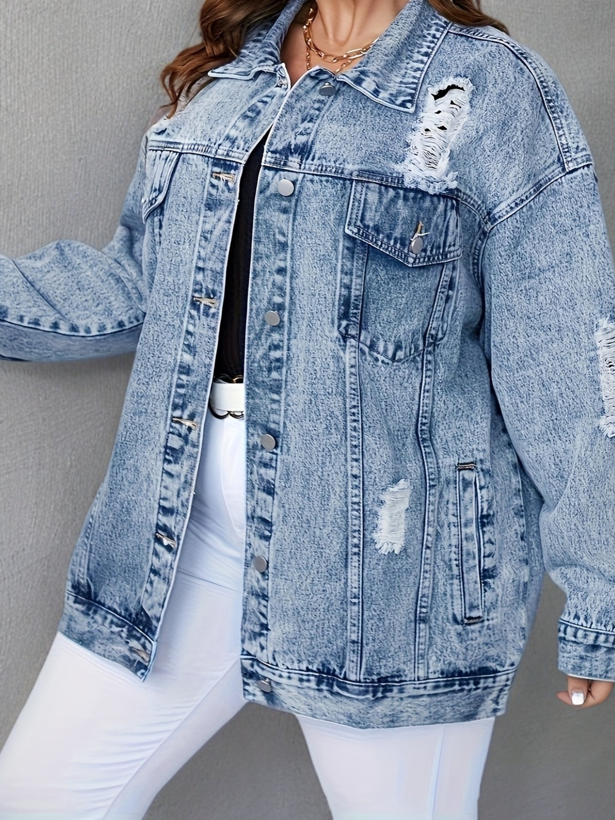 Top grande taille, tenue franche, esprit streetwear