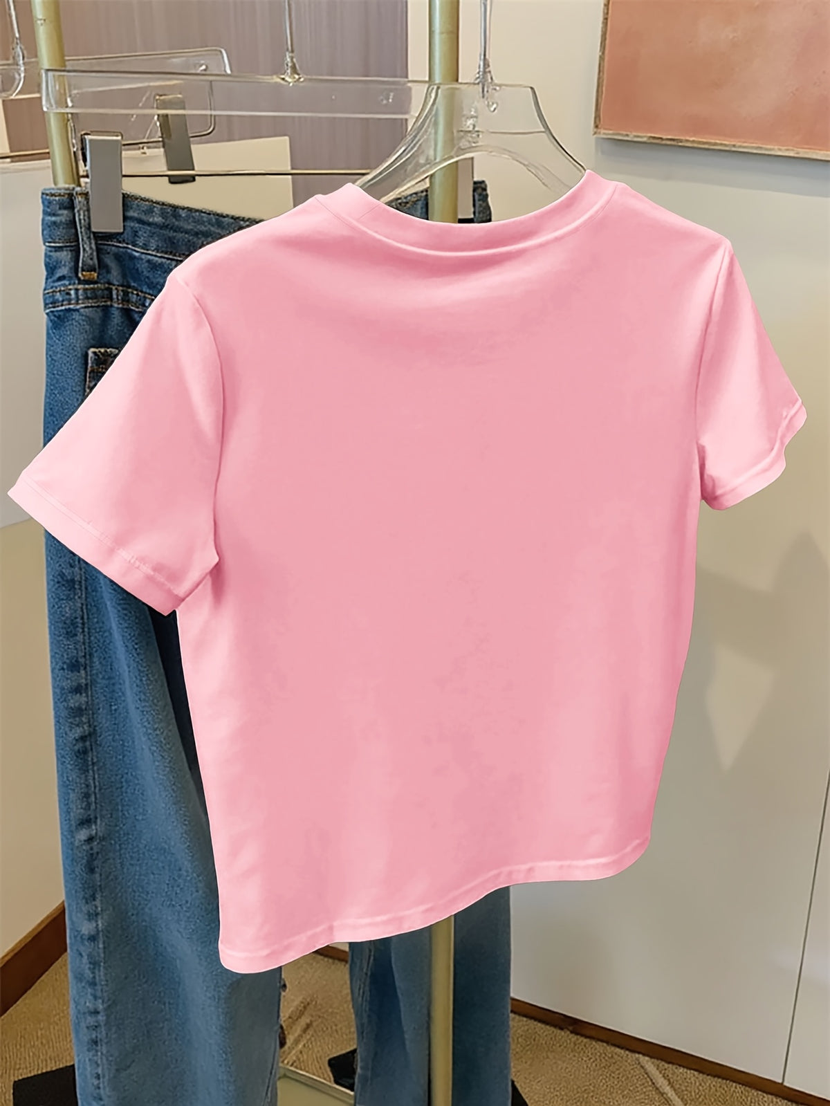 Top grande taille, col rond, manches courtes, toucher naturel, vu de dos