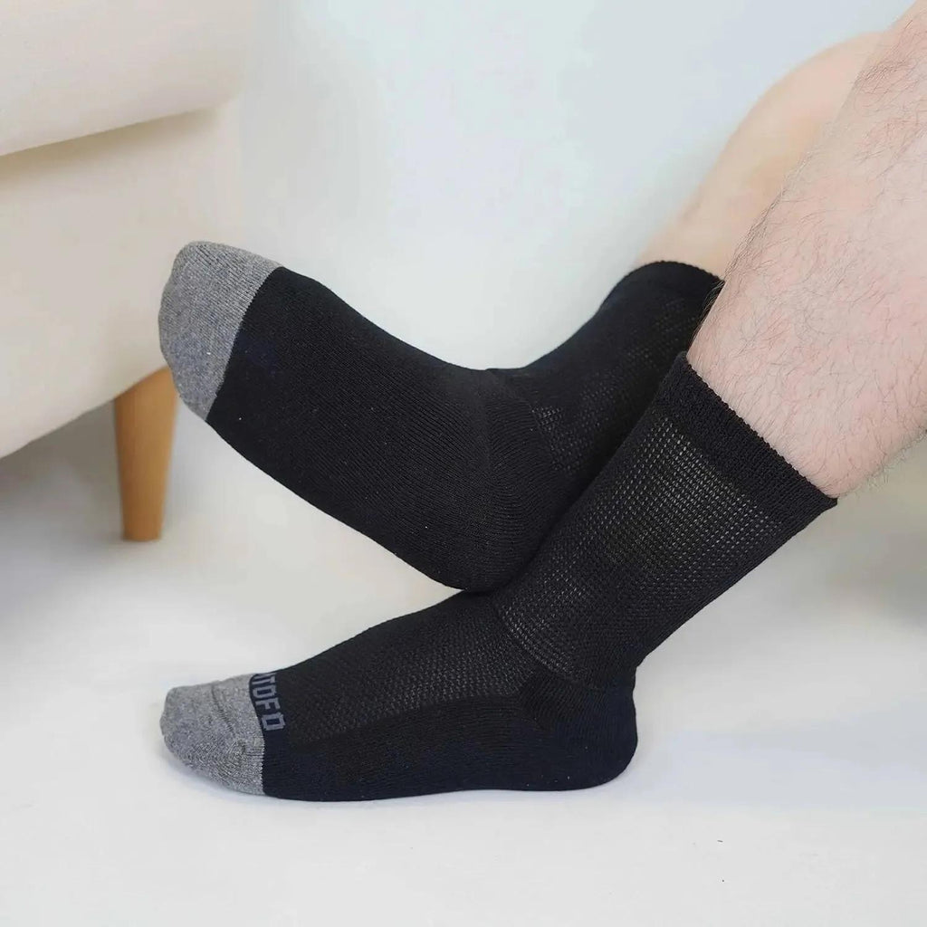 Chaussettes grande taille, coupe ample, toucher naturel, détail du col