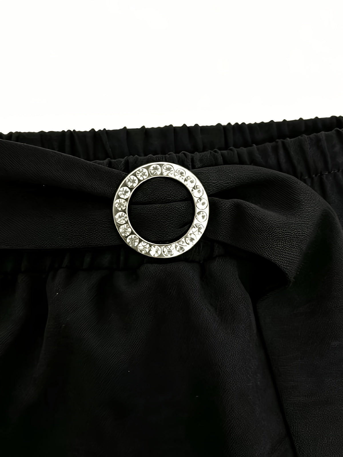 Pantalon grande taille, coupe droite, ceinture assortie, esprit décontracté, vu de dos