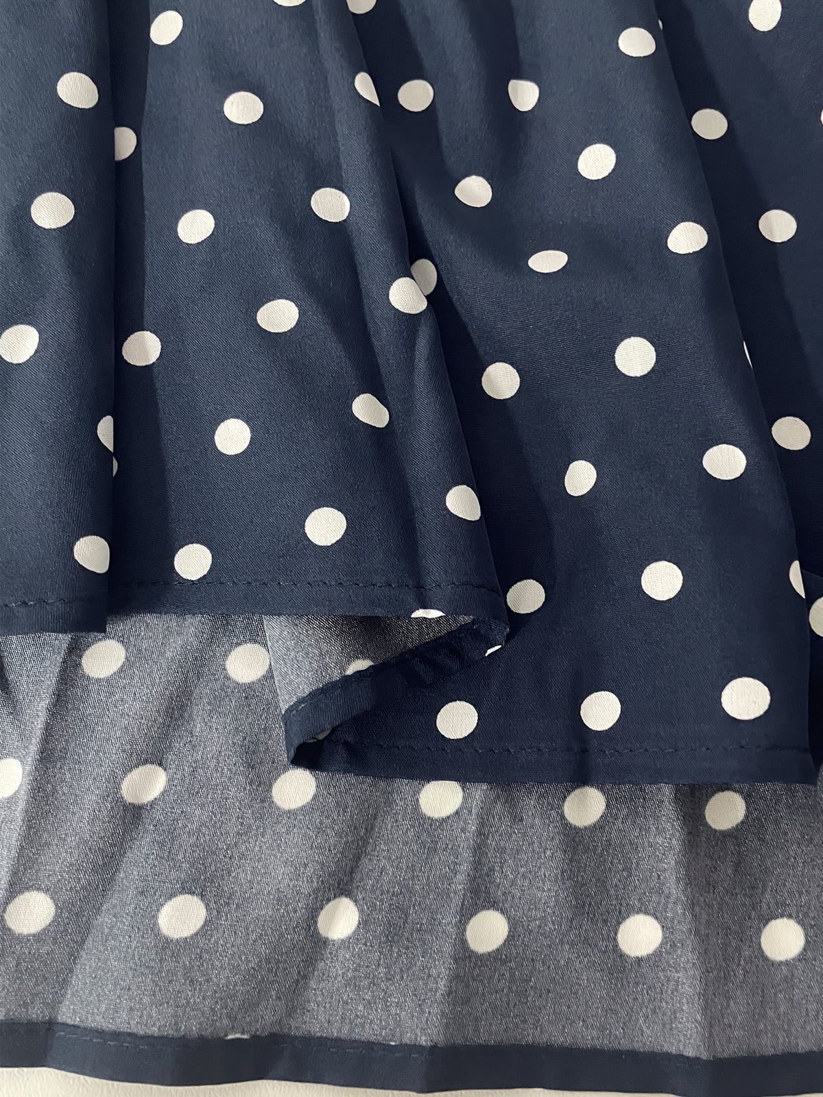 Robe midi grande taille — Imprimé à pois et revers blancs