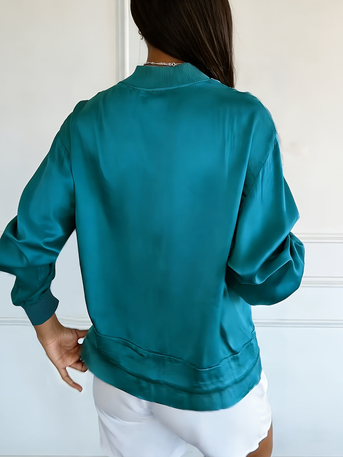 Veste grande taille, coupe ample, ceinture assortie, cordon de serrage, porté de face