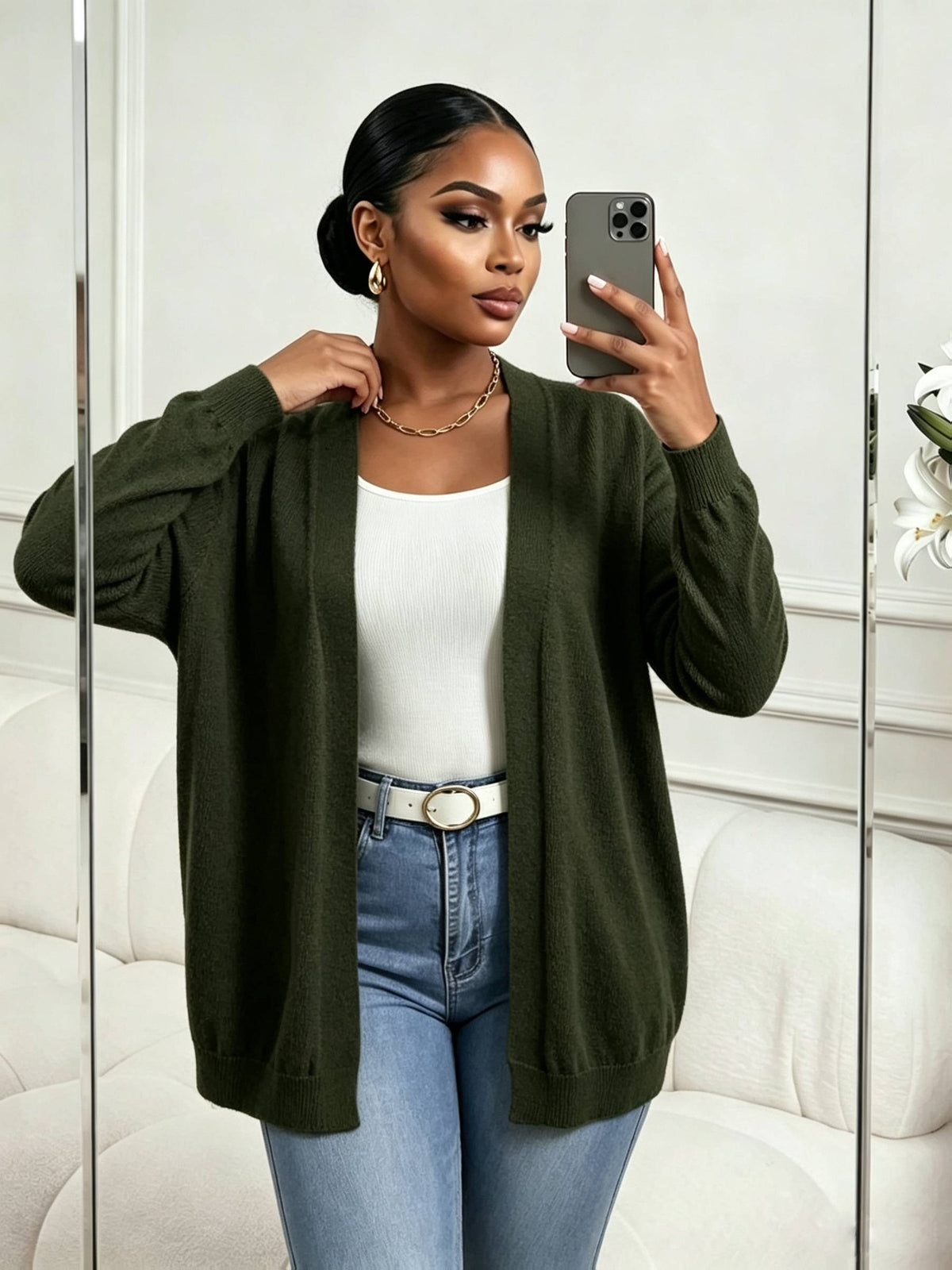Pull grande taille, coupe ample, col V, détail du col