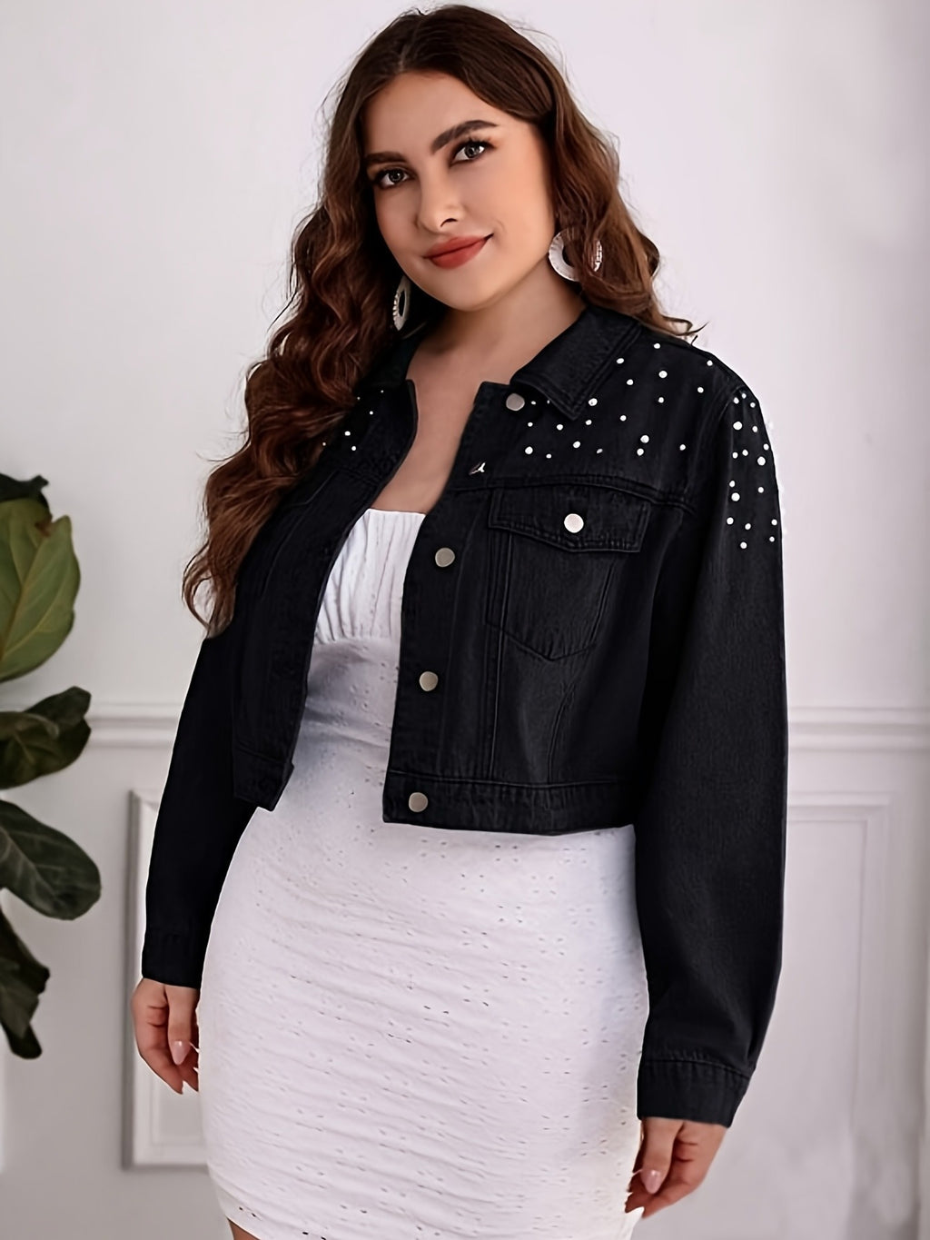 Blazer grande taille, coupe oversize, tenue franche, détail du tissu