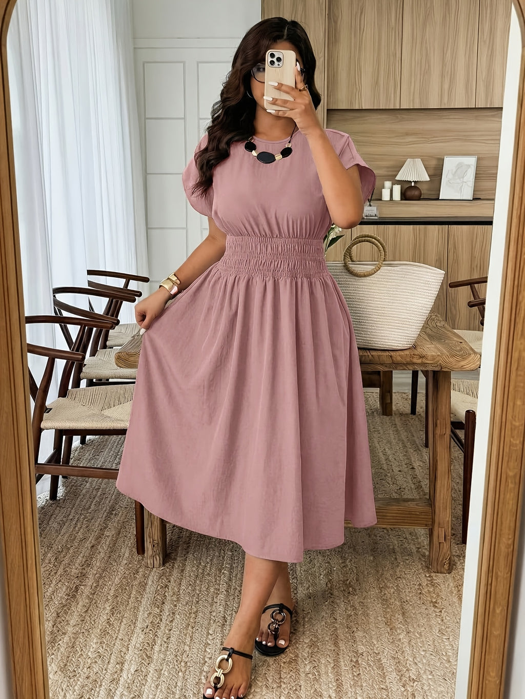 Robe grande taille, coupe ample, longueur midi