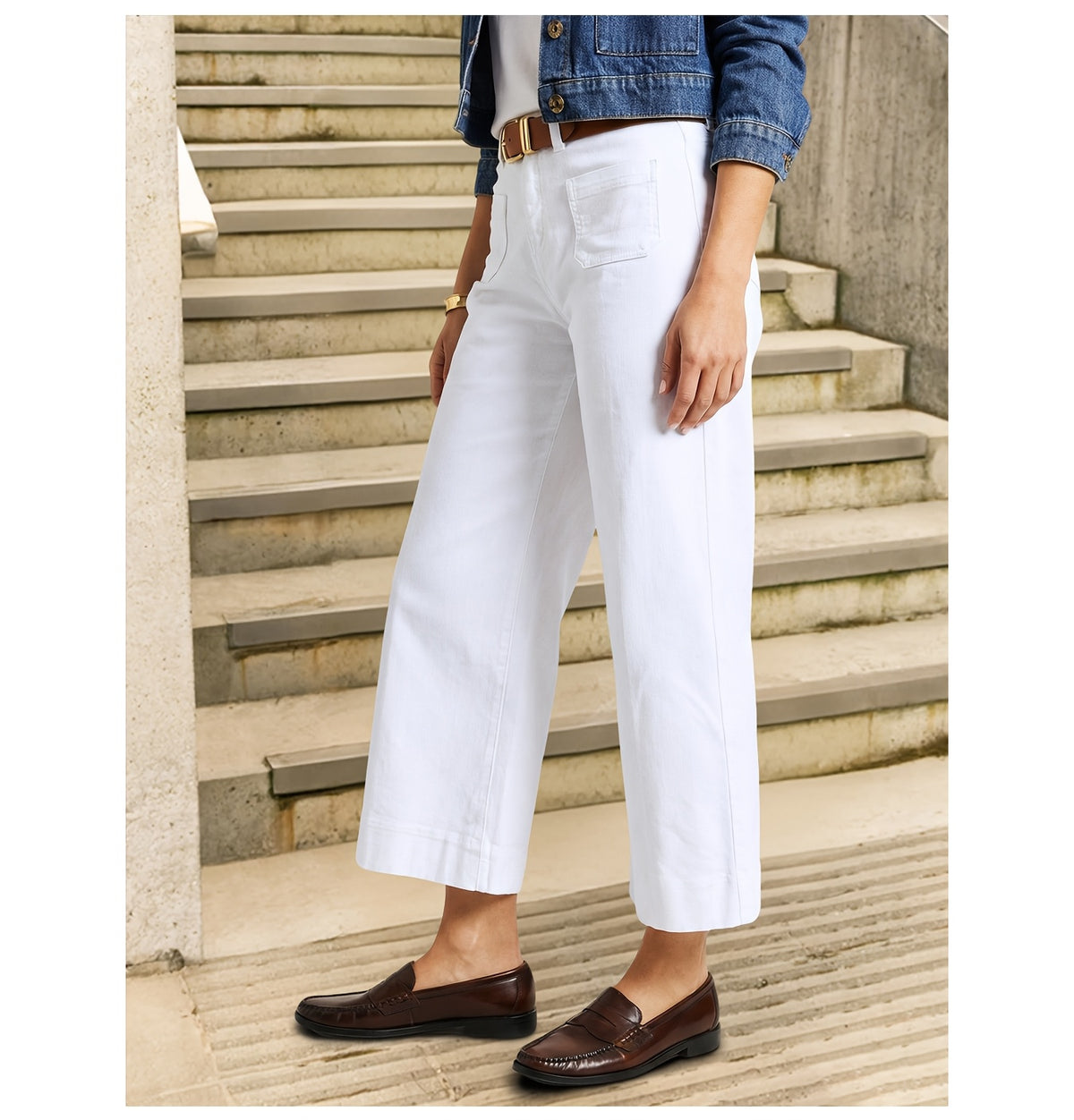 Pantalon grande taille, coupe droite, poches plaquées, tenue franche, porté de face