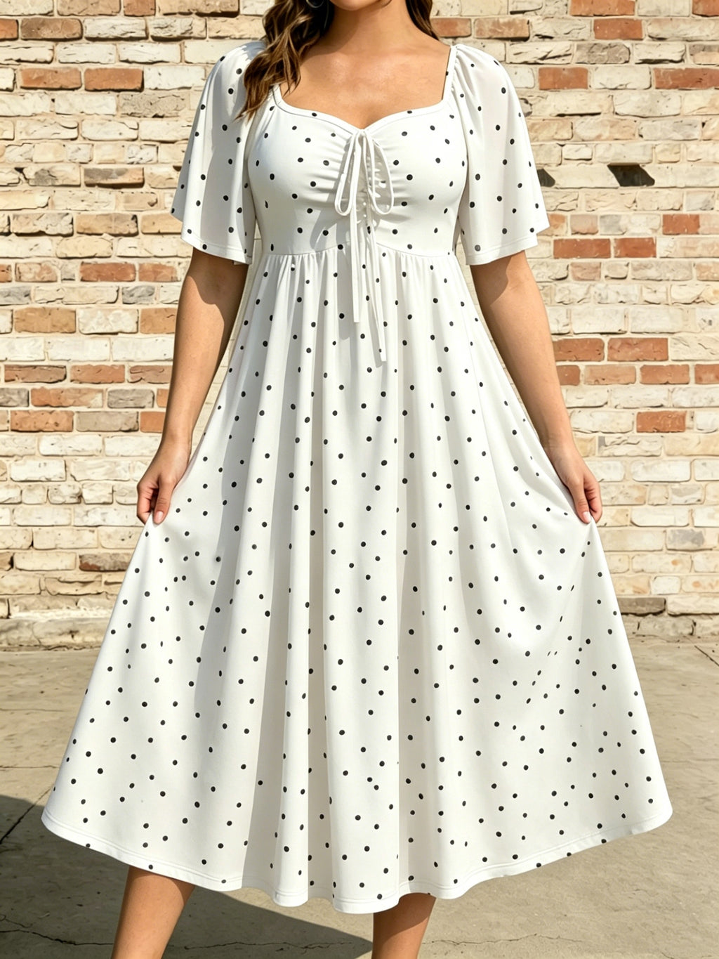 Robe mi-longue grande taille — Pois, taille sous poitrine