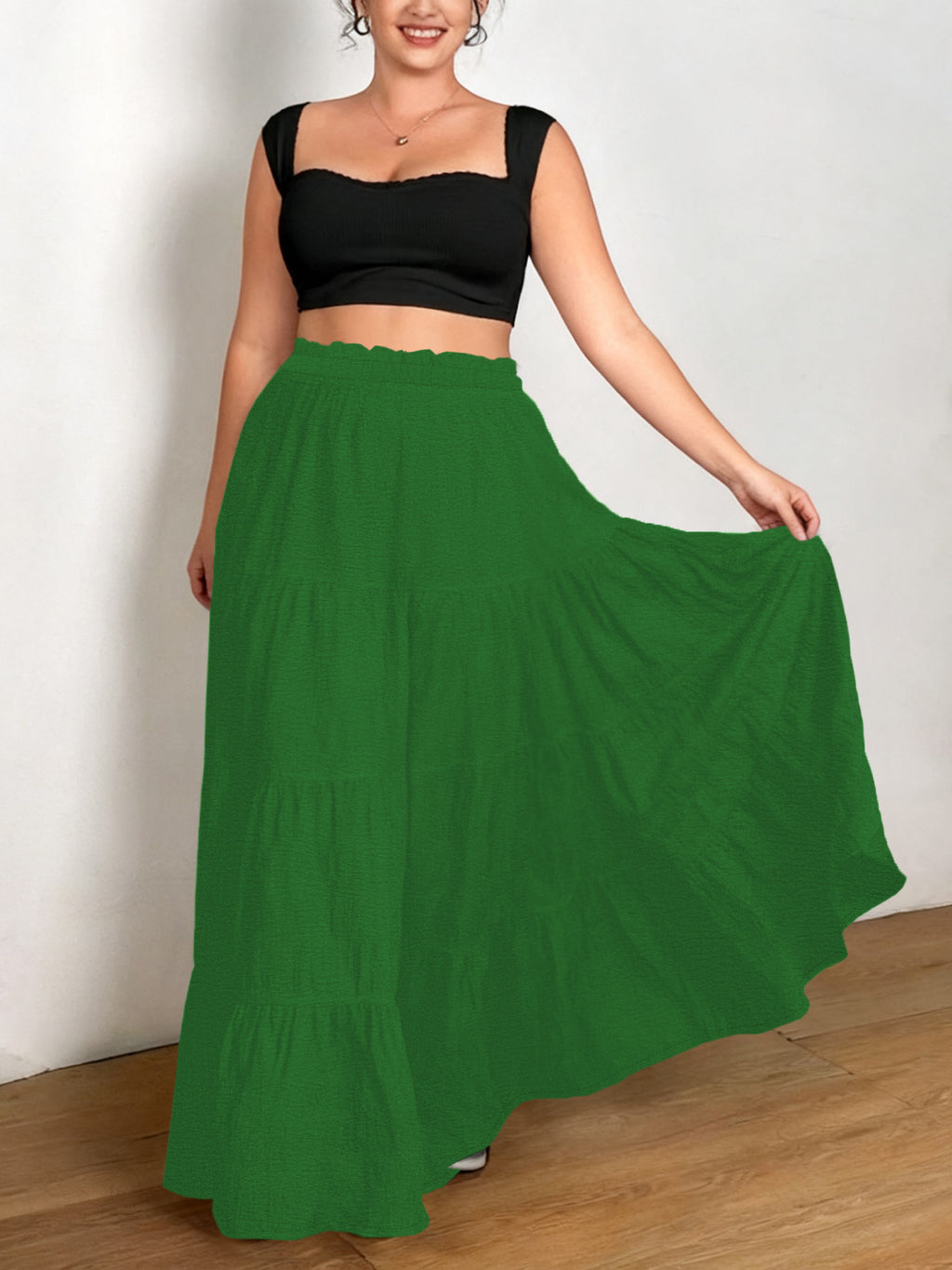 Jupe grande taille, coupe évasée, allure élégante, visuel produit