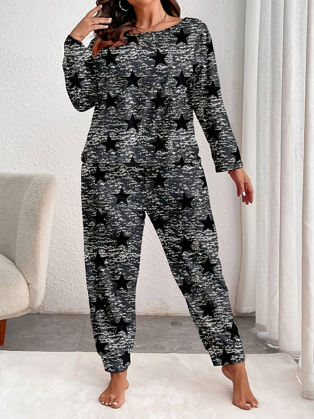 Ensemble grande taille, coupe ample, allure élégante, gros plan