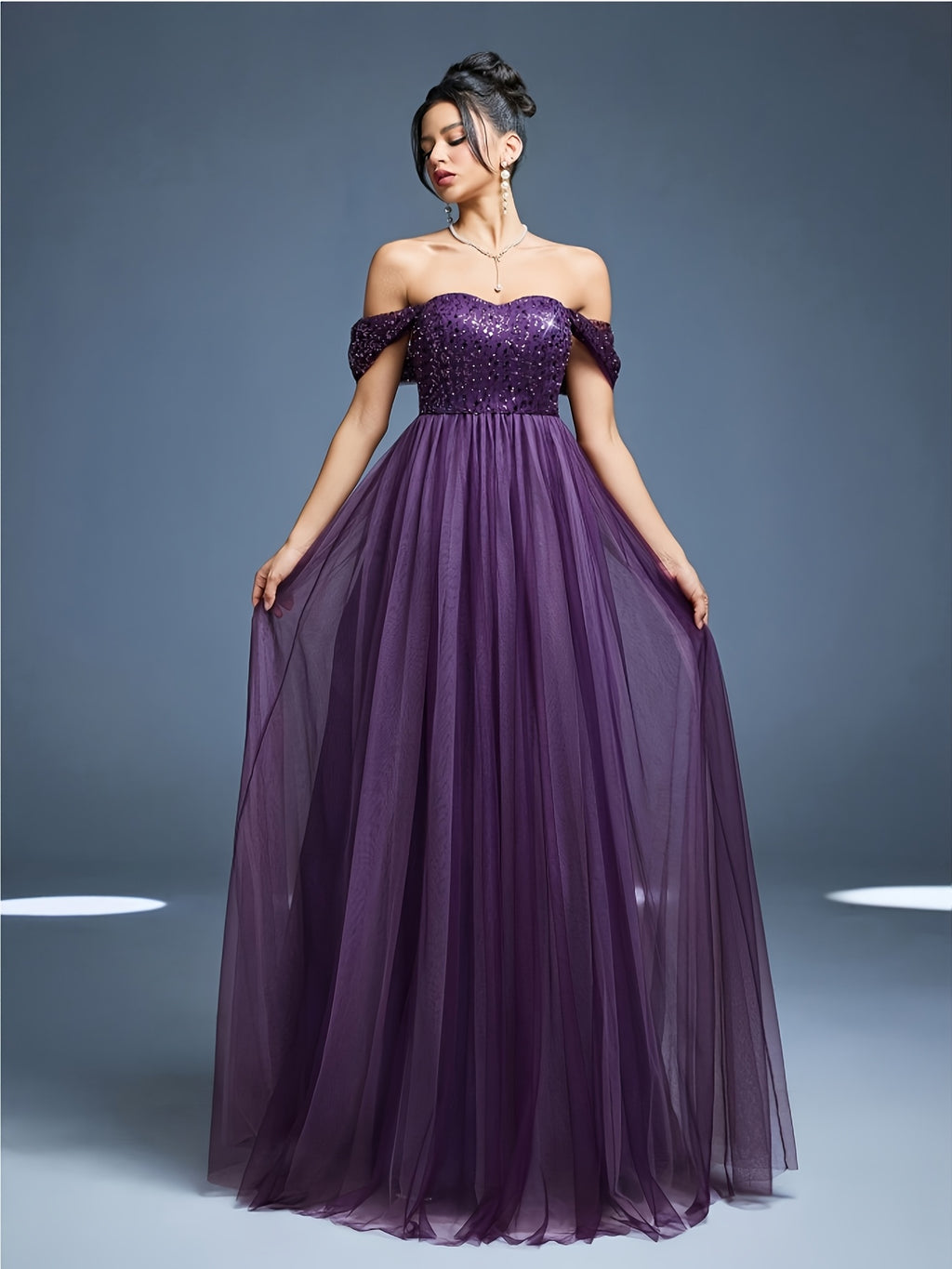 Robe de soirée grande taille — Tulle violet sequins perlés