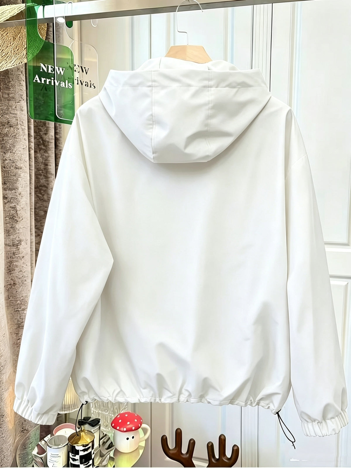 Veste grande taille, poches pratiques, coupe-vent, gros plan