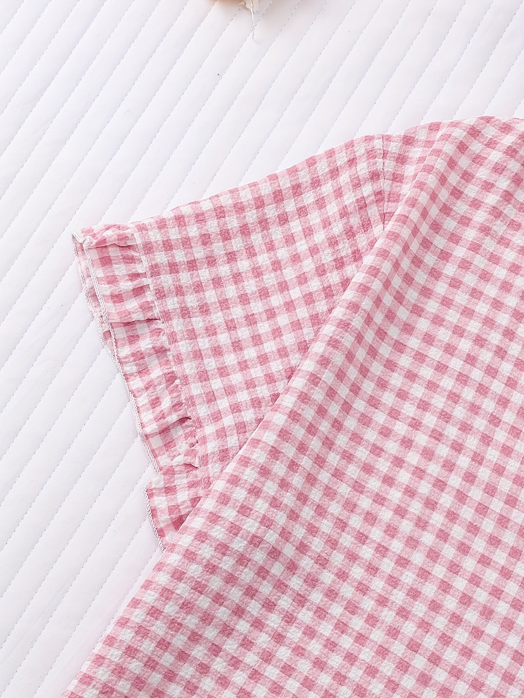 Pyjama grande taille à carreaux, manches courtes, gros plan