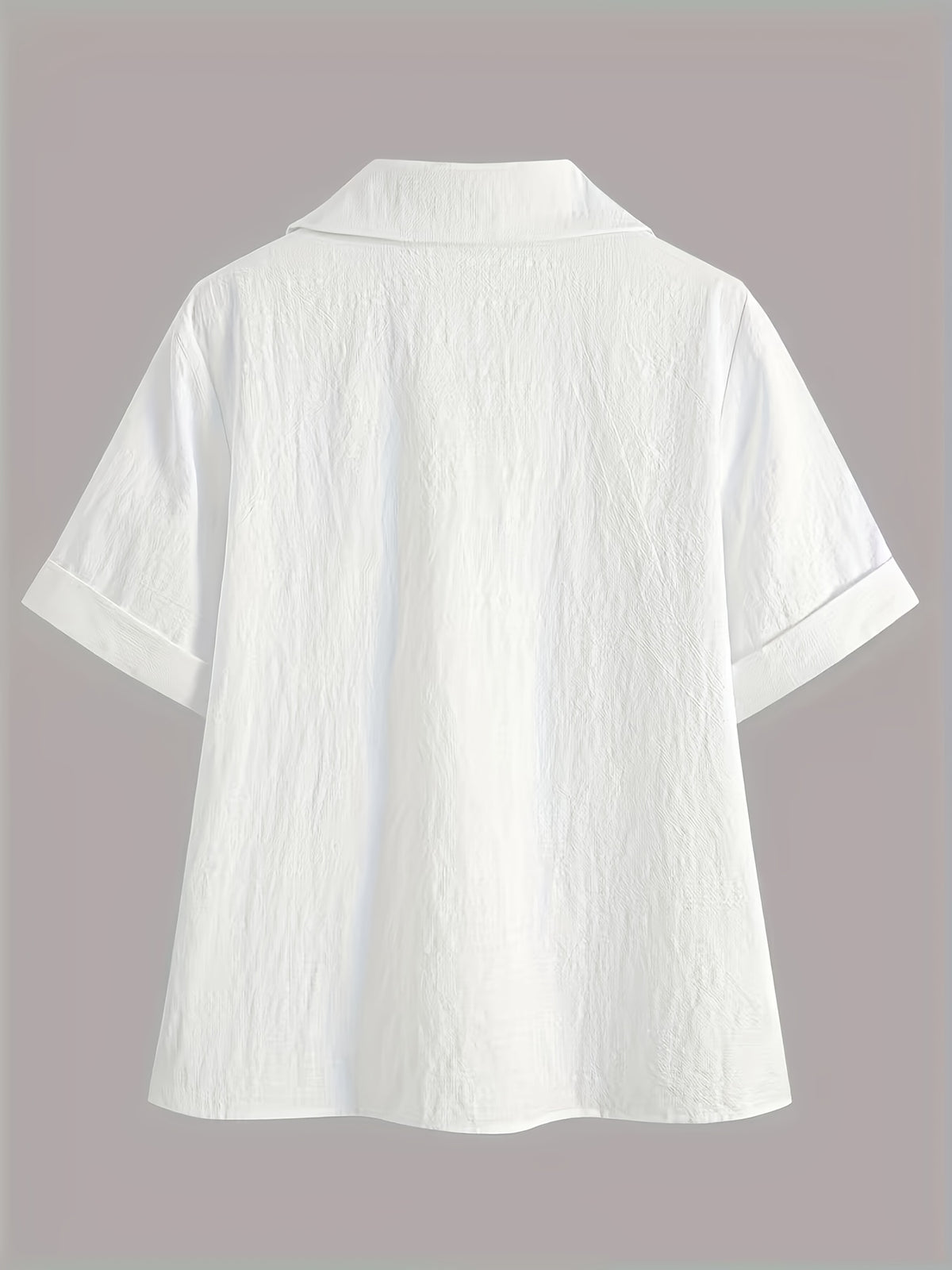 Pull grande taille, manches courtes, toucher naturel, porté de face