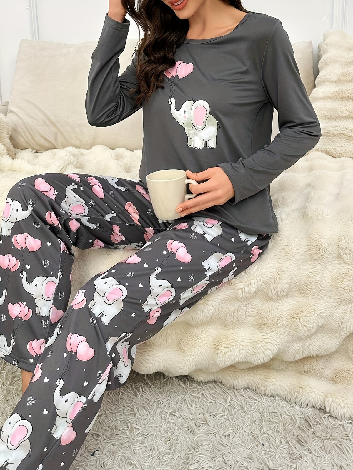 Pyjama grande taille, esprit décontracté — matière : polyester Image
