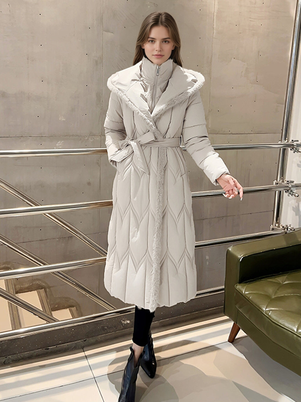 Manteau grande taille, coupe cintrée, capuche, chaleur d'hiver, détail du col