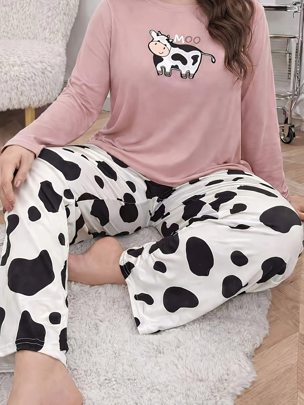 Pyjama grande taille à imprimé géométrique, coupe ample, manches longues, détail du tissu
