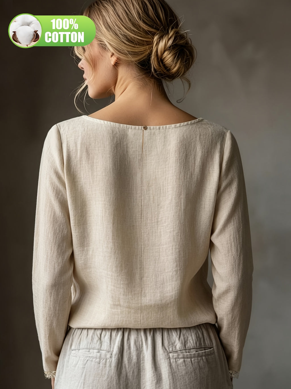 Top grande taille en dentelle, coupe ample, manches longues, toucher naturel, vu de dos