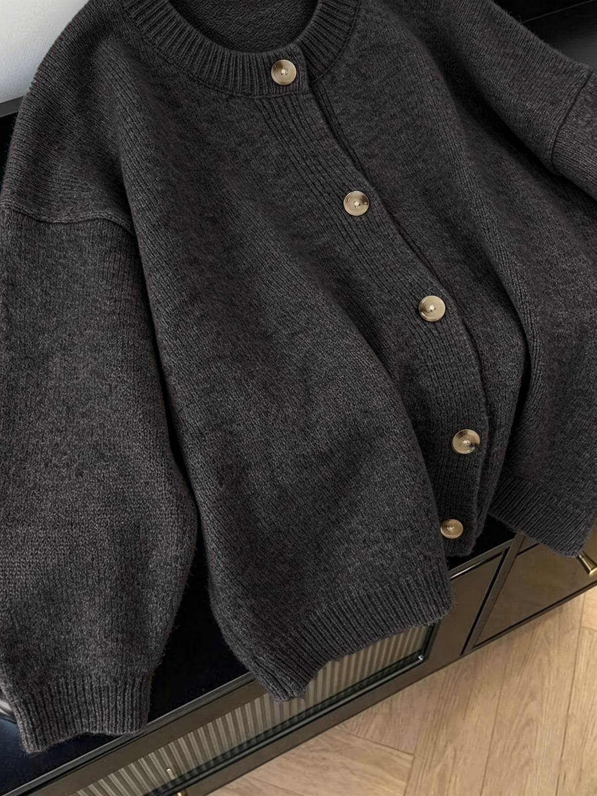 Cardigan grande taille, coupe ample, chaleur d'hiver, mise en situation