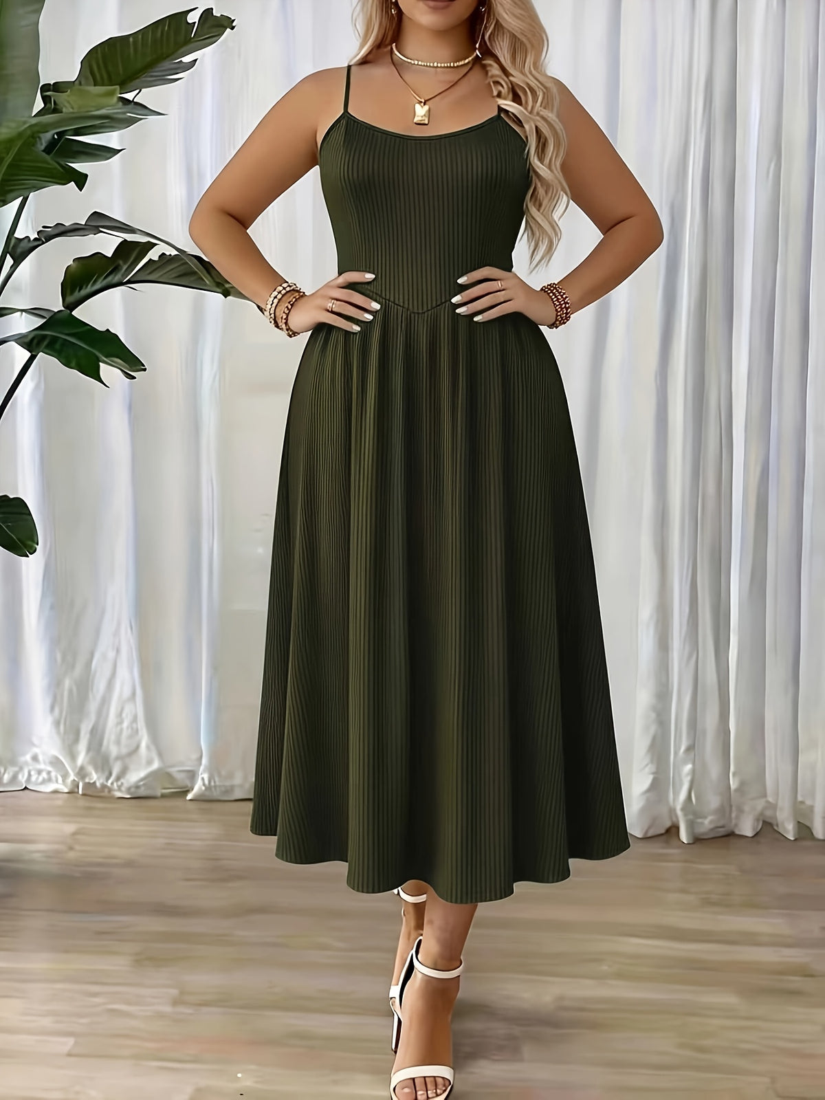 Robe longue grande taille — Maille côtelée à buste pointu