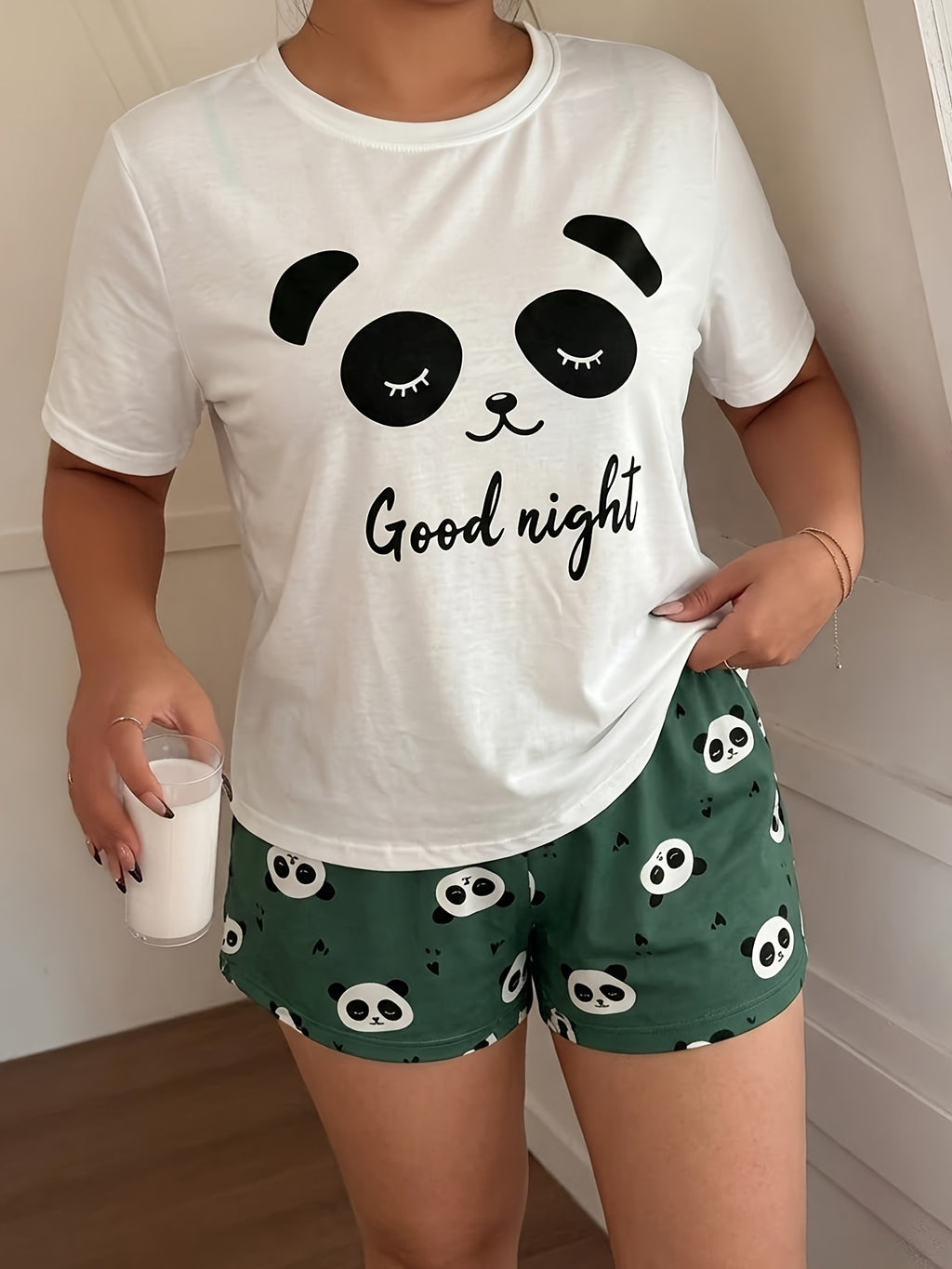 Pyjama grande taille, coupe ample, manches courtes, esprit décontracté