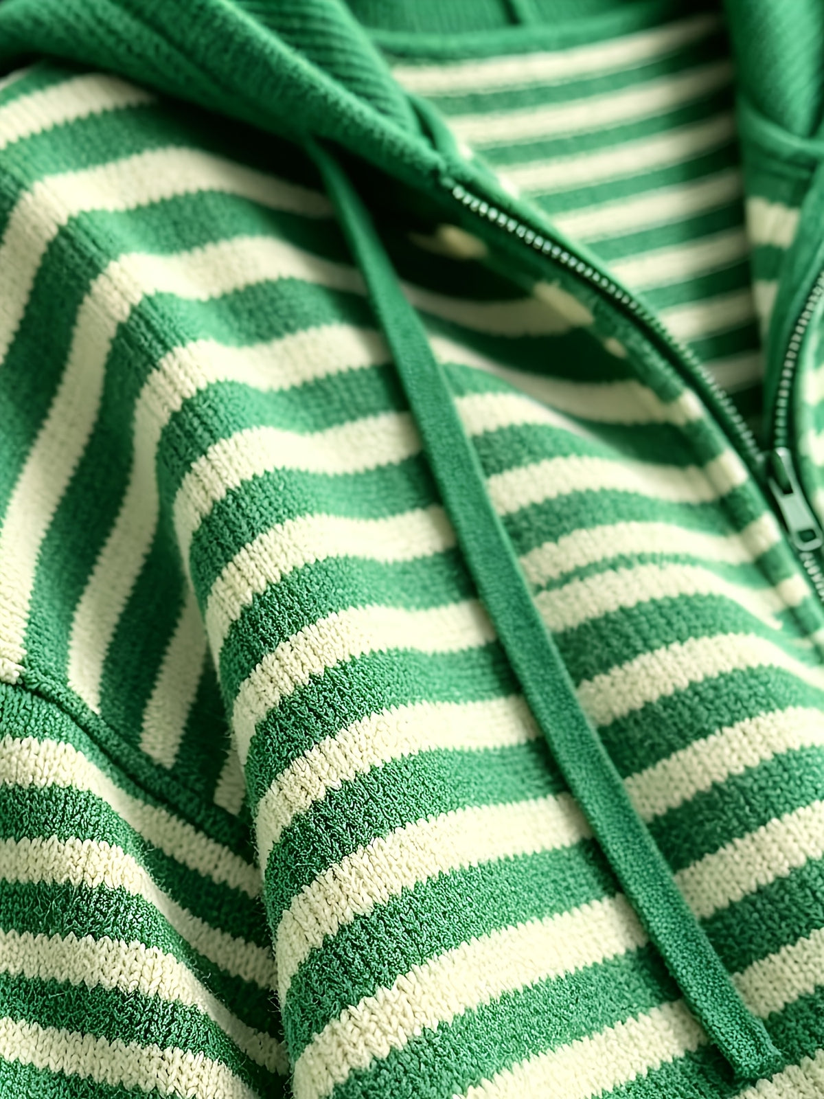 Cardigan grande taille à rayures, coupe oversize, capuche, toucher moelleux, tissu opaque
