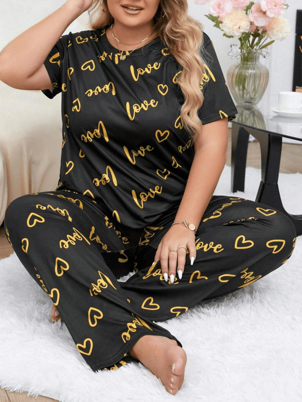 Pyjama grande taille, manches courtes, toucher naturel, détail du tissu
