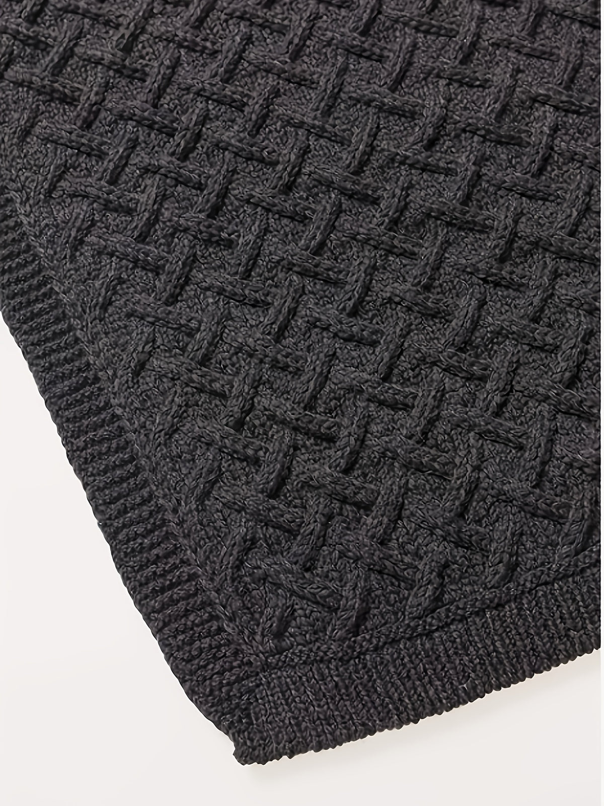 Châle grande taille à carreaux, porté de face