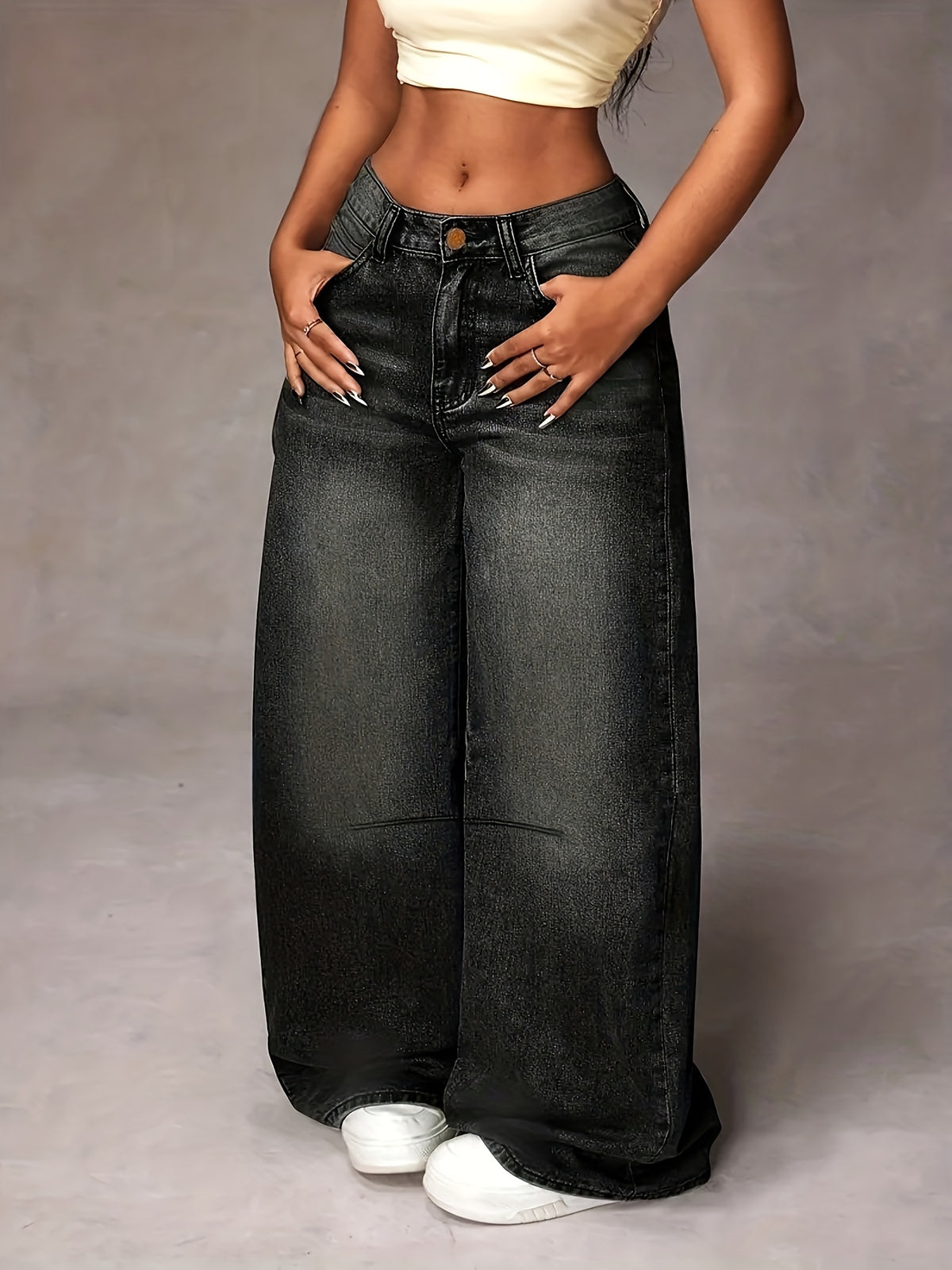 Pantalon grande taille, coupe droite, tenue franche, délavage, tissu opaque