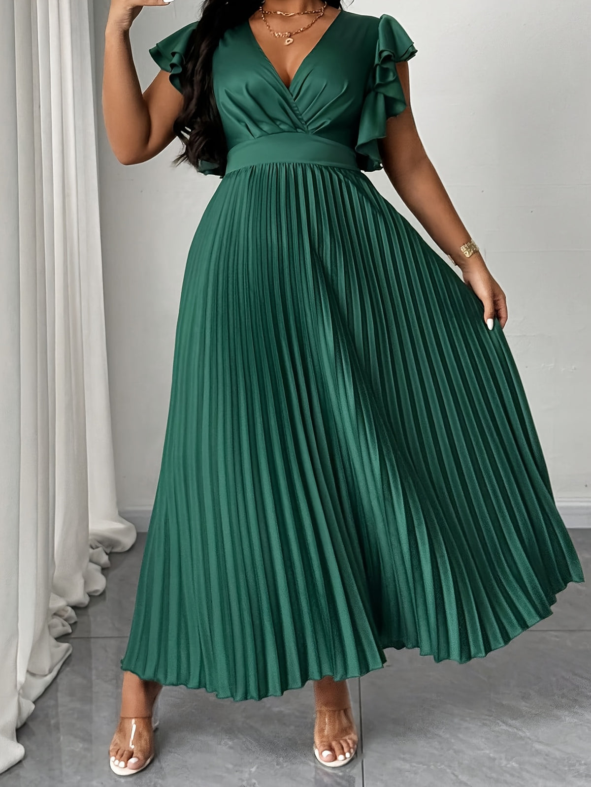 Robe de cérémonie grande taille — Satin plissé et dos noué