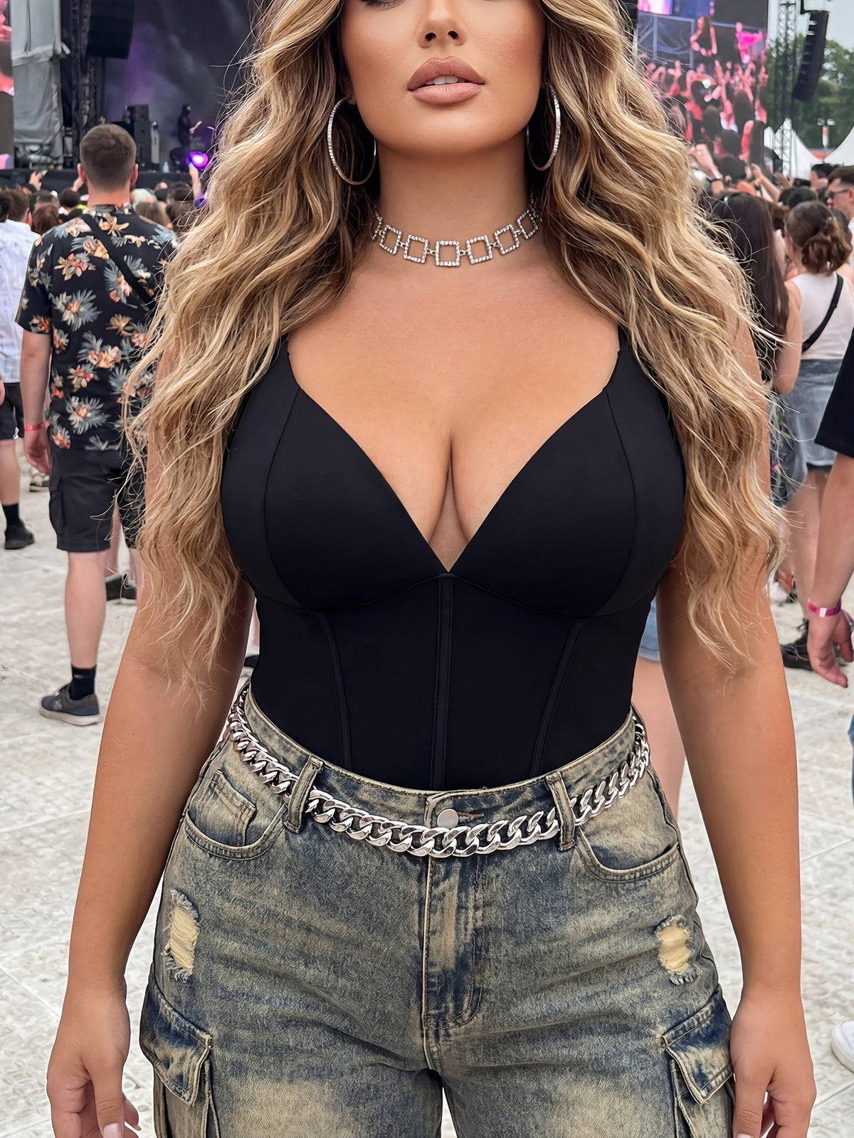Top grande taille, coupe ajustée, col V