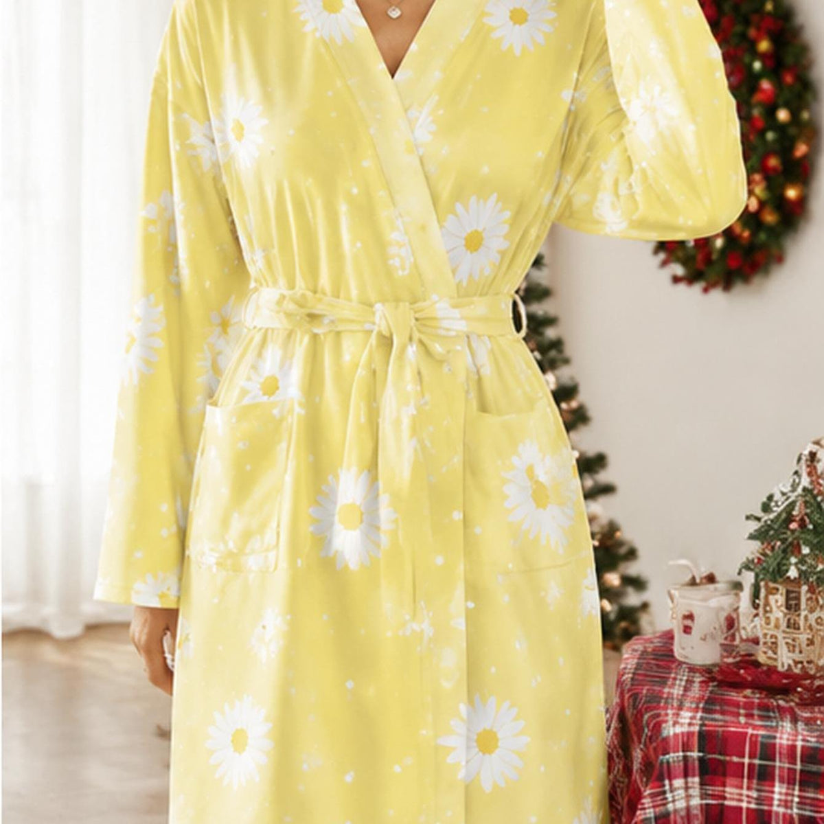 Peignoir grande taille, ligne affirmée — composition : 70% Polyester, 30% Élasthanne